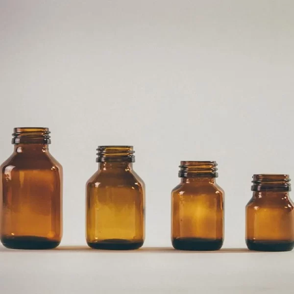 FRASCO COMPRI.VIDRIO AMBAR C/TAPA 50 CC